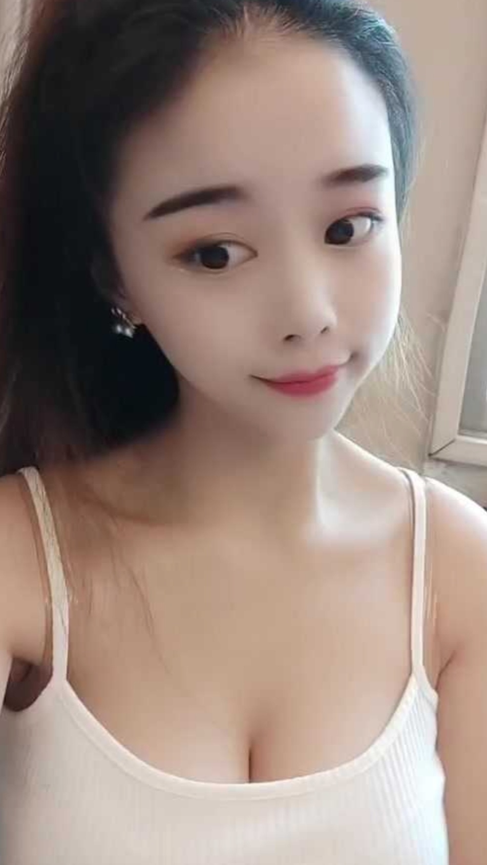 中肯小女人嫩妞佳佳